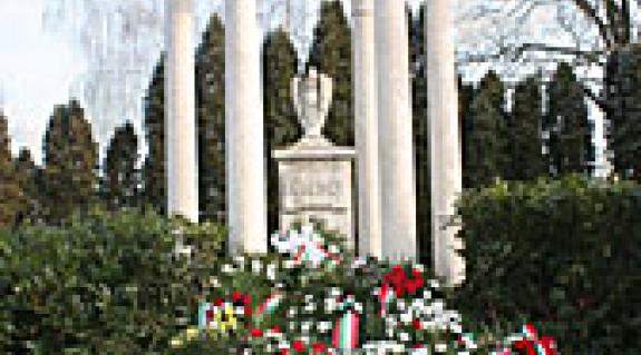 Kölcsey Ferenc síremléke