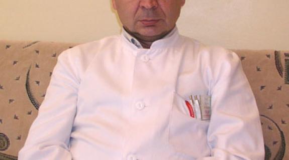 Dr. Lasek László, a Nagyszőlősi Járási Kórház idegosztályának főorvosa