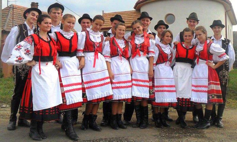 Az Aranykalász Táncegyüttes