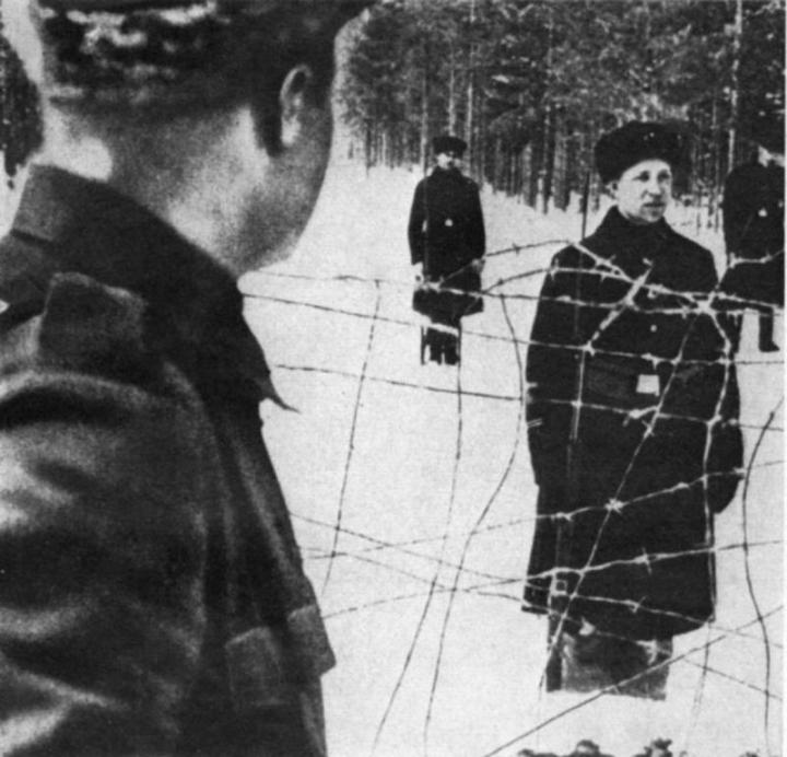 Az 1944 novemberében sztálinista lágerekbe hurcolt ártatlan magyar és német férfiakra emlékezünk