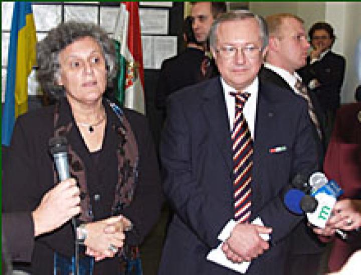 Göncz Kinga magyar és Borisz Taraszjuk ukrán külügyminiszter