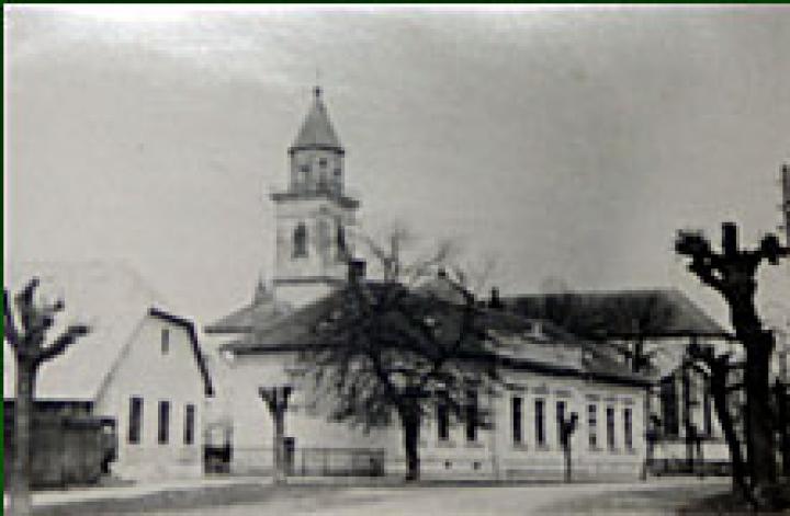 A régi iskolaépület