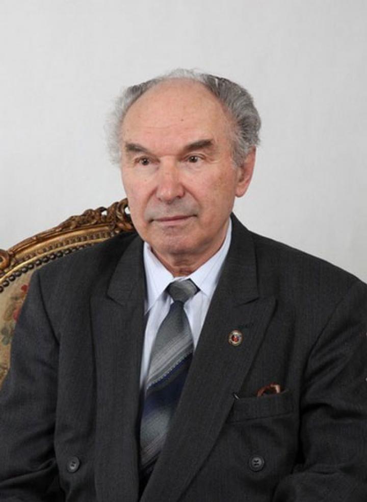 Dr. Szikura József